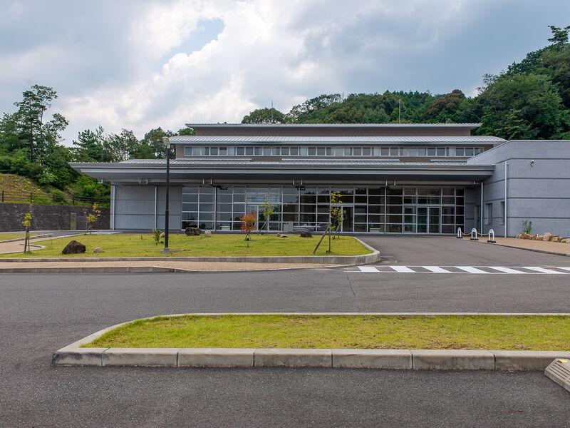 河内長野市営斎場 金剛霊殿 外観2