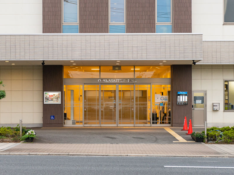 鶴見ファミリーホール 入口