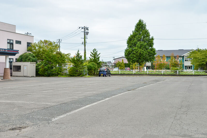 こすもすロイヤルホール 駐車場