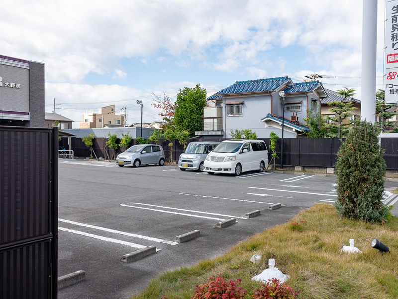 ティア大野芝 駐車場