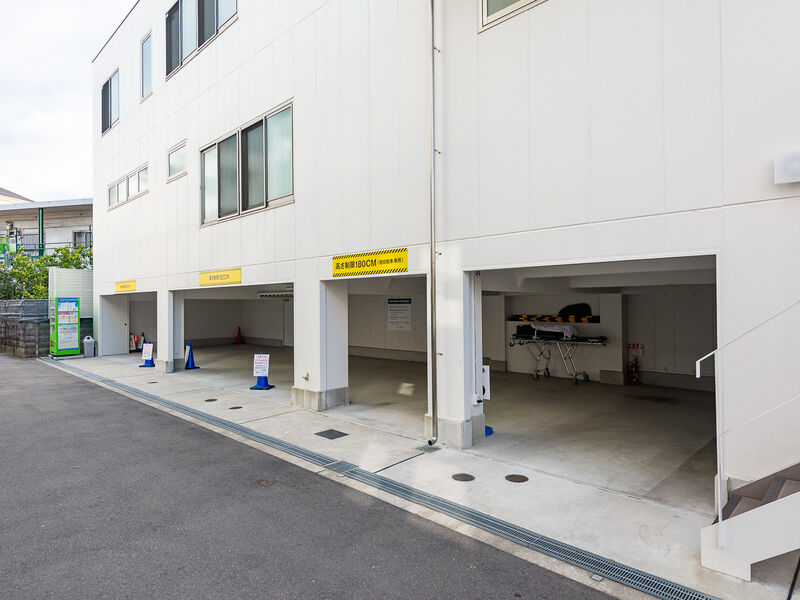 クオーレ萱島 駐車場