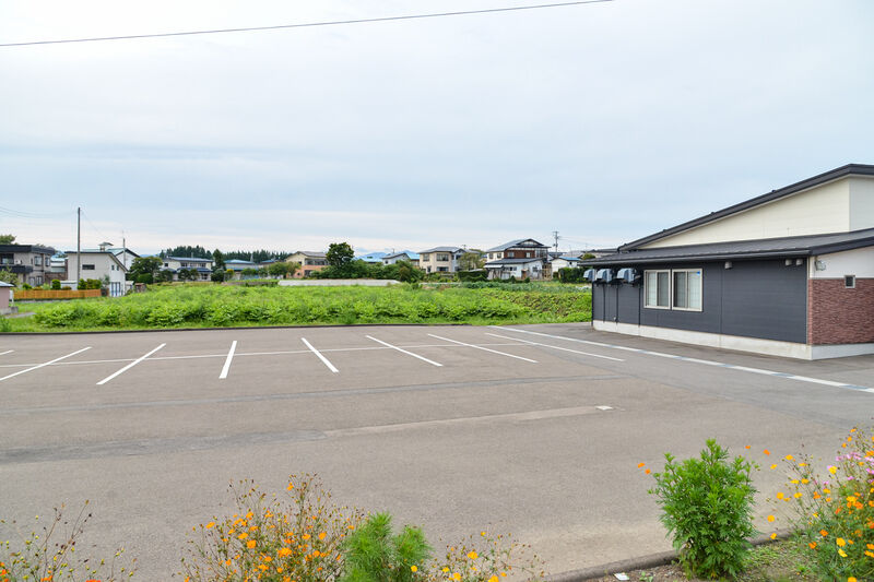 虹のホールたかのす　みどり館 駐車場