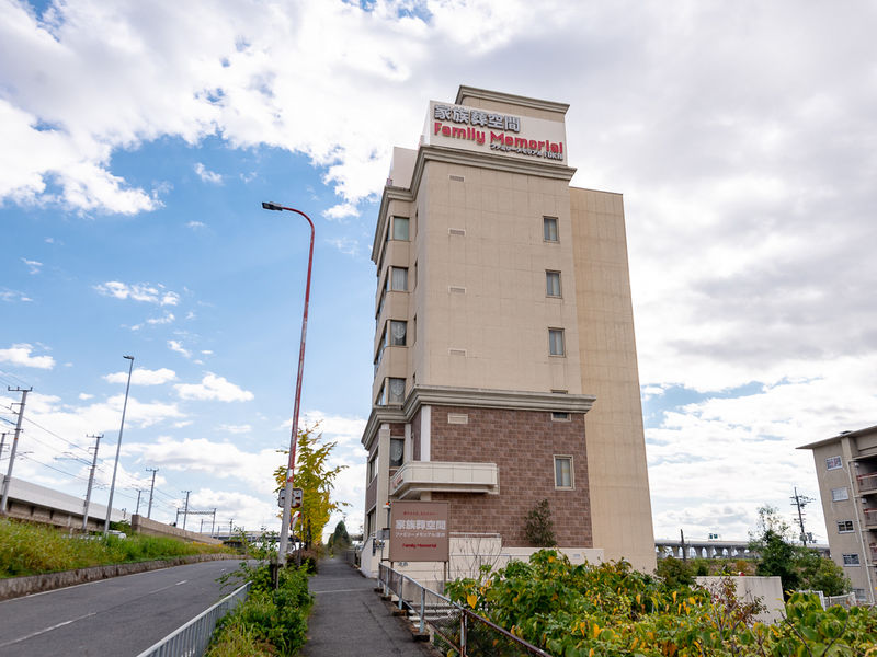 ファミリーメモリアル深井 外観