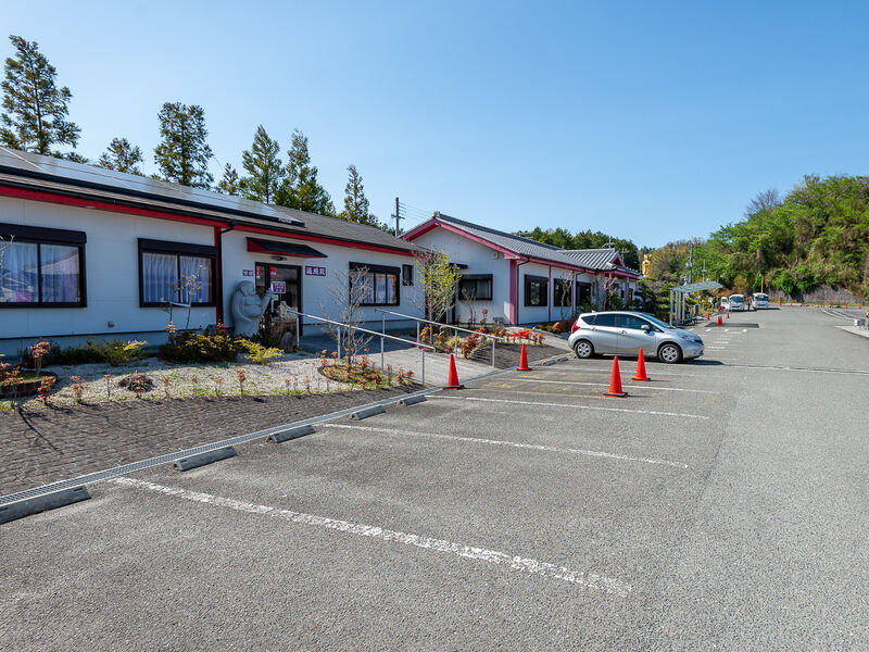 阪奈霊園遍照殿 駐車場