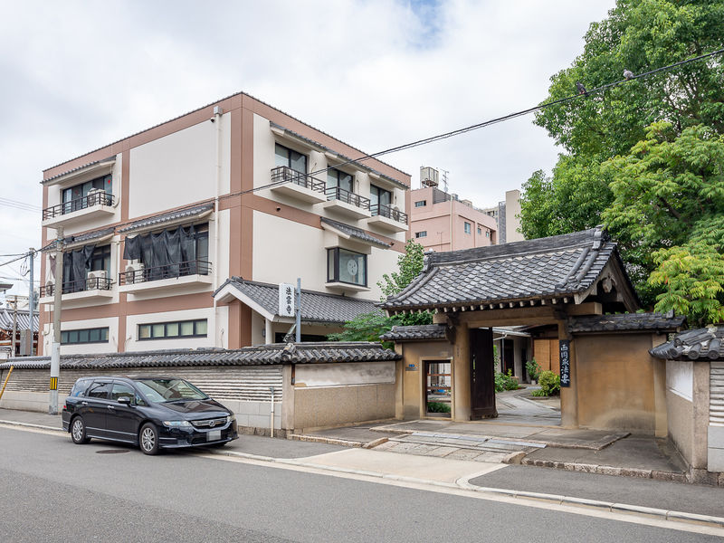 法雲寺会館 外観