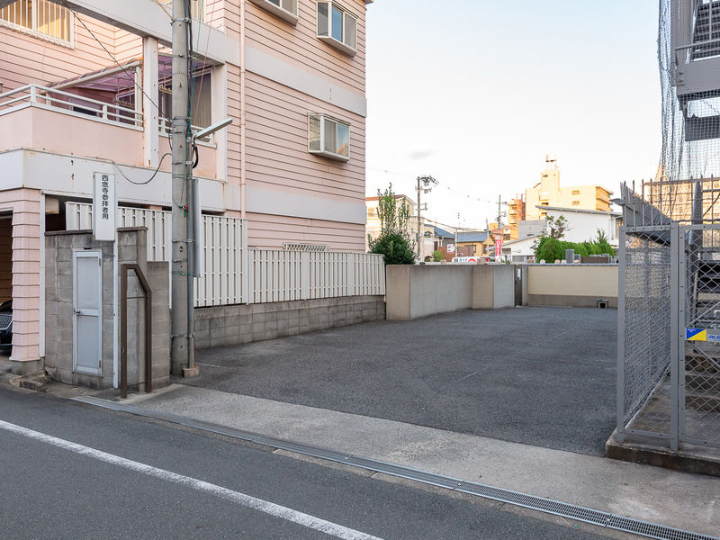 西念寺 駐車場1