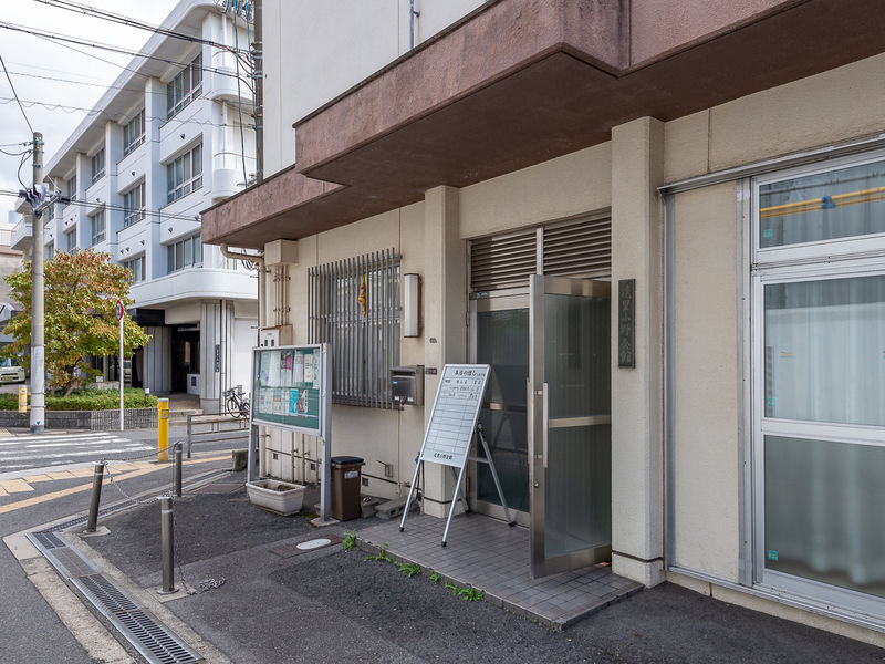遠里小野会館 入口