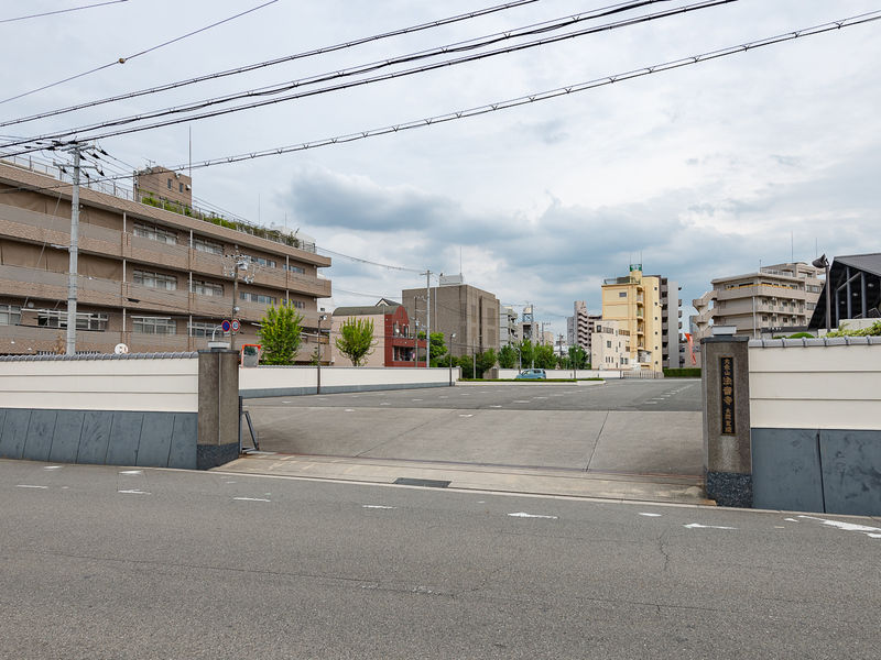法音寺大阪支院 駐車場