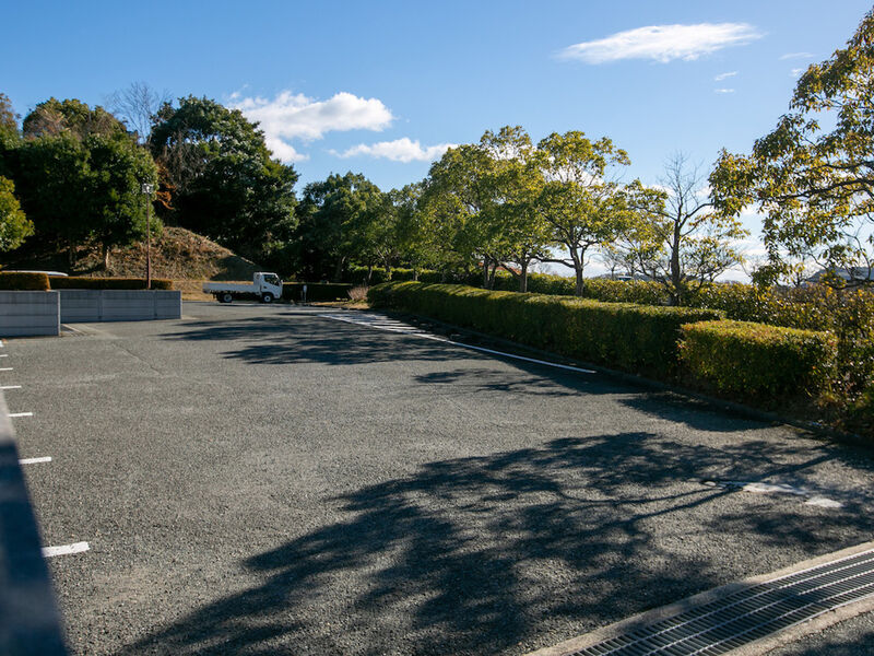 川西市斎場 駐車場
