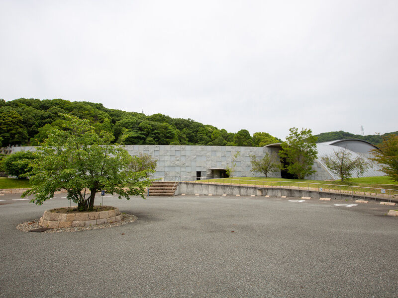 筑紫の丘斎場（揖龍火葬場） 外観1