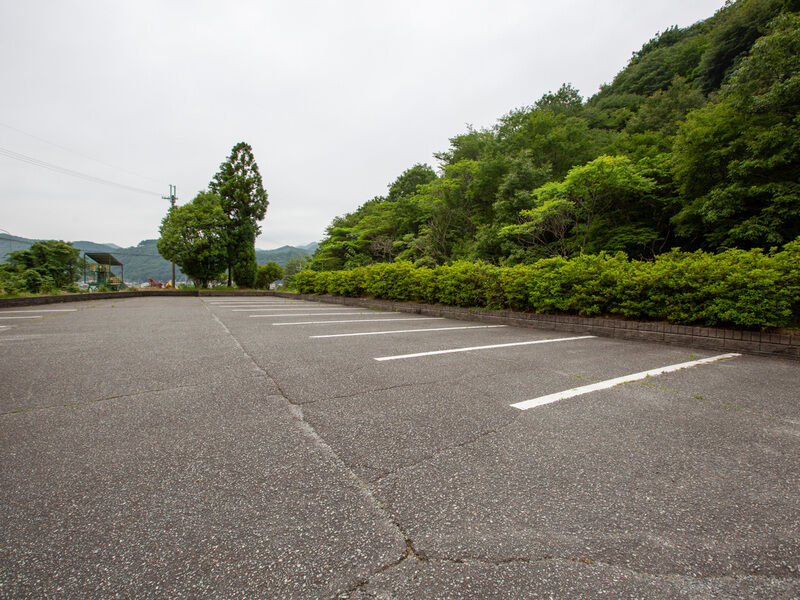 神崎郡北部火葬場「市川斎場」 駐車場