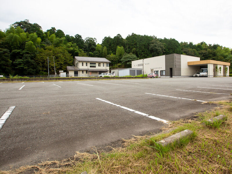 メモリアルホールてんれい戸牧ホール 駐車場