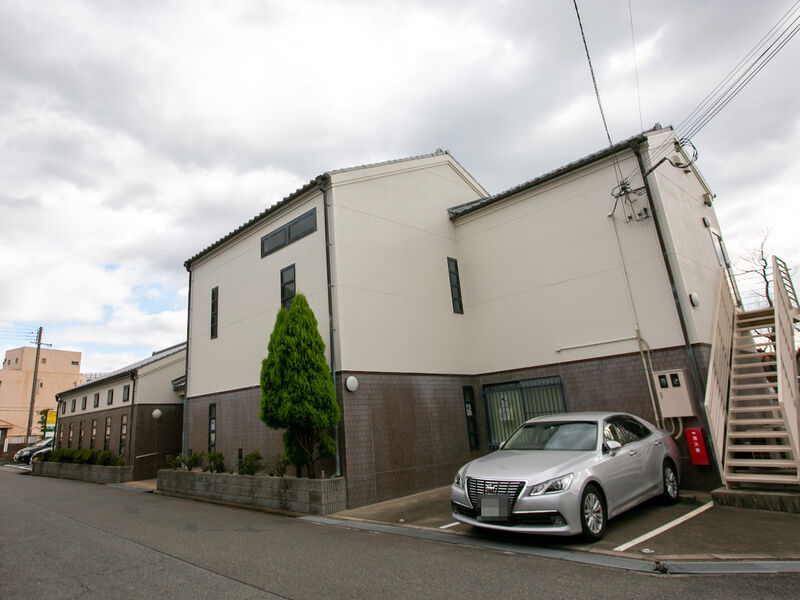 株式会社公詢社 にしごう会館 外観2