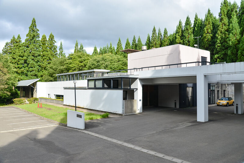鹿角斎場 外観２