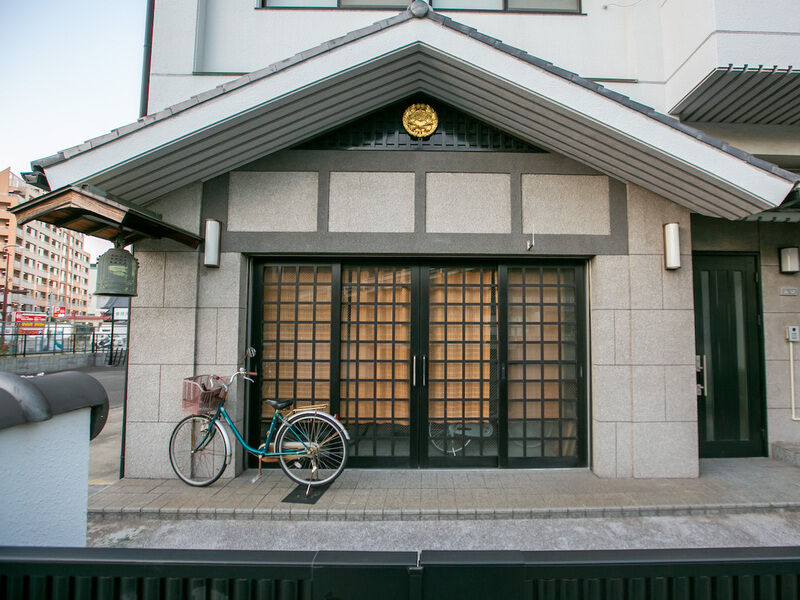 専勝寺 入り口