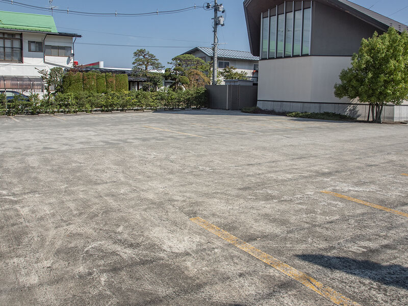 セレモニーハート檜 駐車場