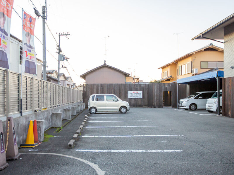 小さなお葬式 東山ホール 駐車場