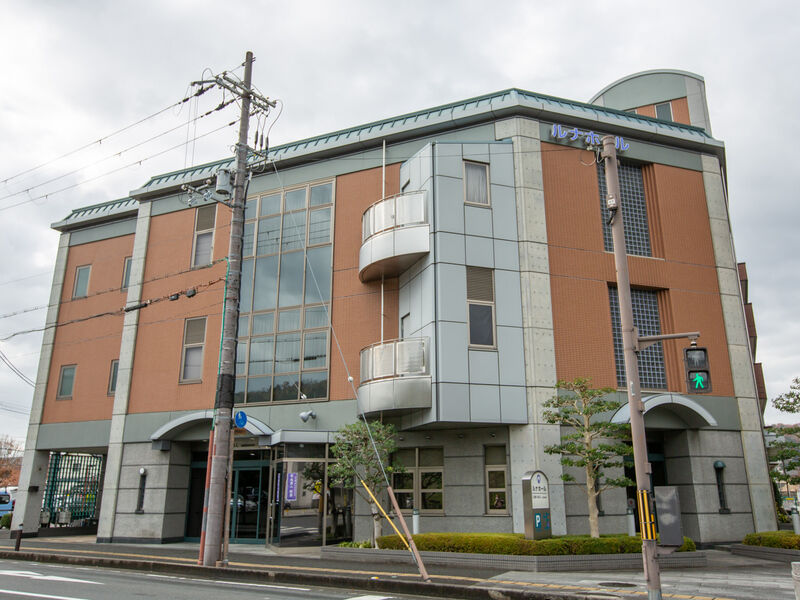 ルナホール阪口 外観2