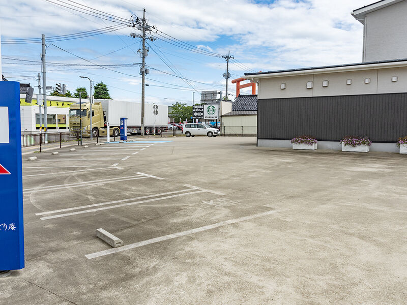 ラソみどり庵 駐車場