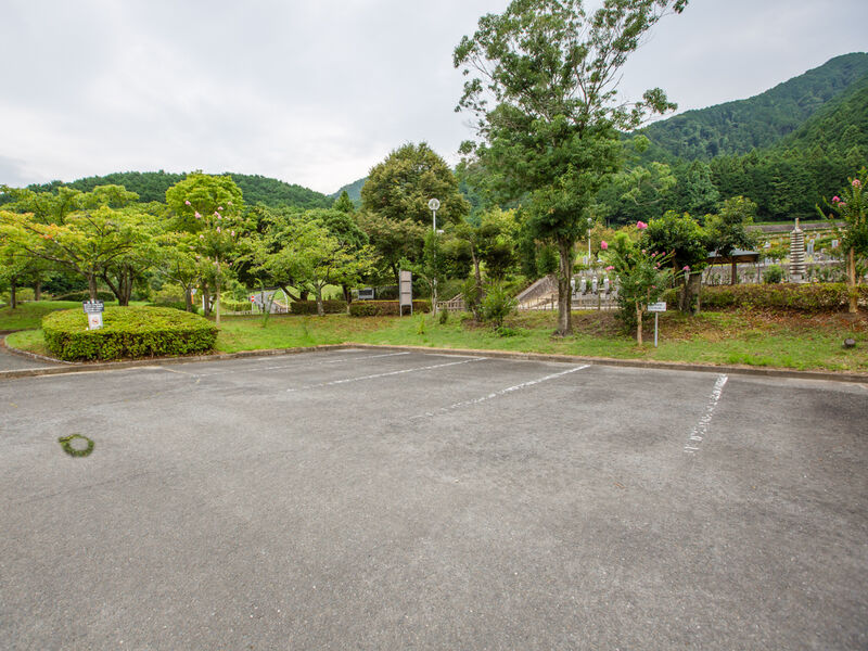 葛城市火葬場・霊苑 駐車場