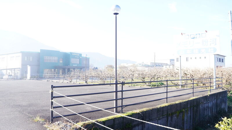 有限会社山本桂光社メモリー粉河 駐車場1