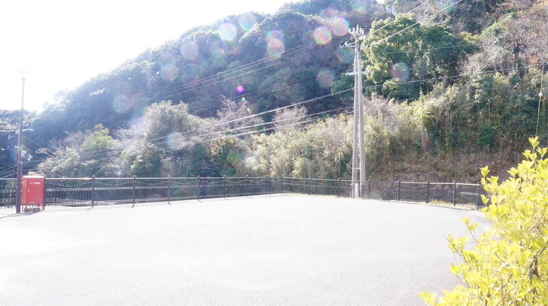 由良斎場 駐車場1