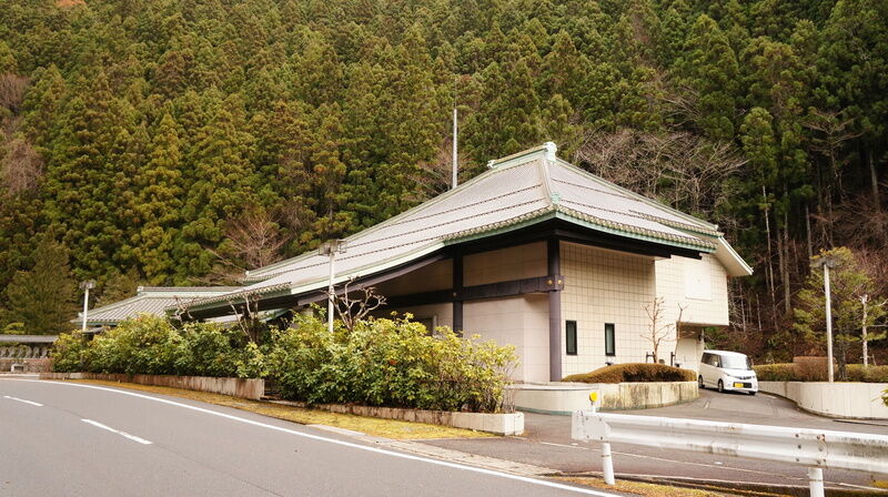高野町斎場 建物外観1
