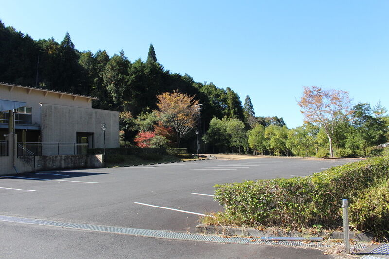 作東レインボーホール 駐車場１