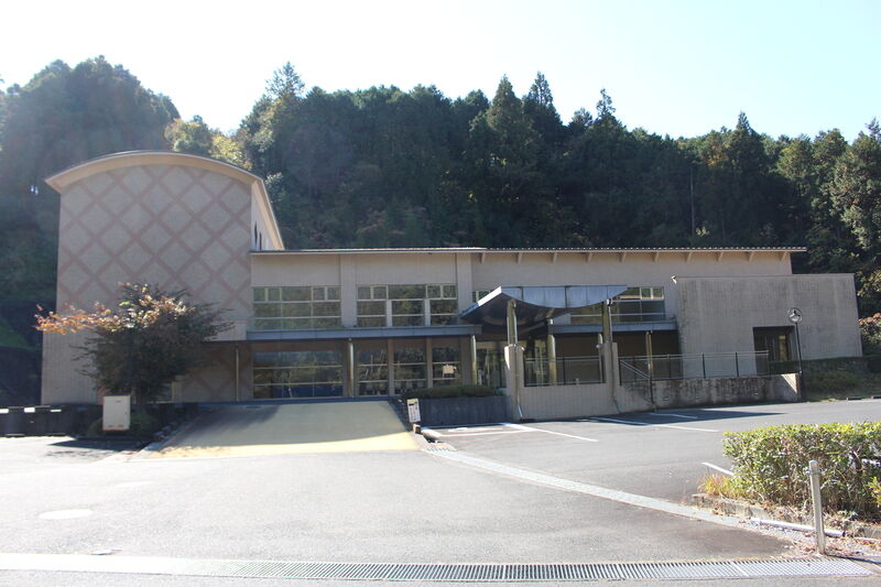 作東レインボーホール 外観１