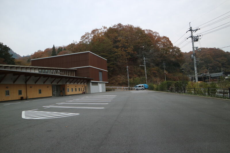 真庭火葬場 駐車場１