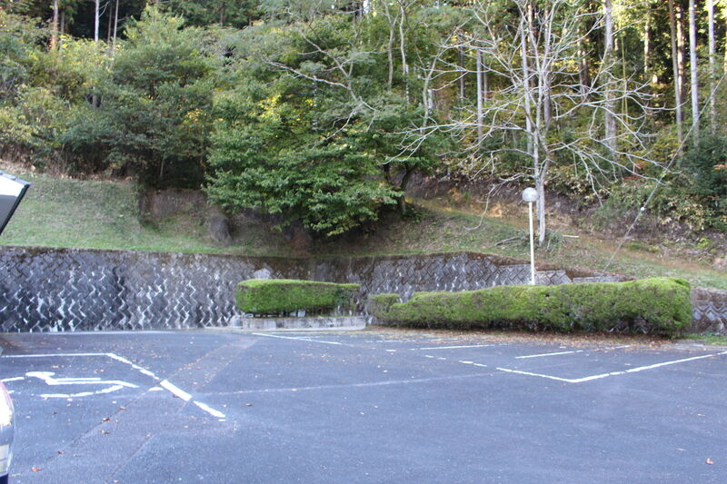 津山市加茂町斎場 駐車場１