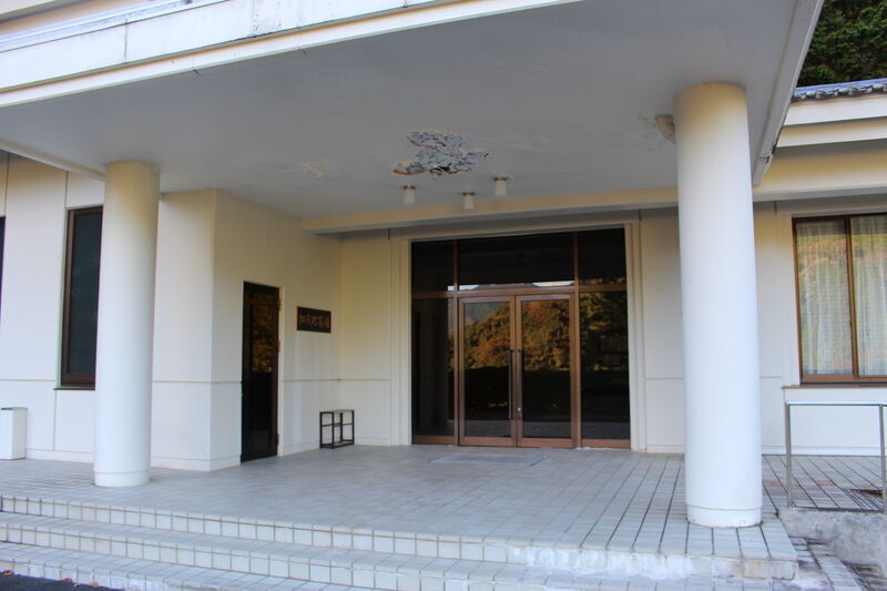 津山市加茂町斎場 外観２