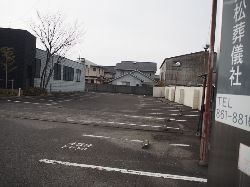 エレナホール香西 駐車場１