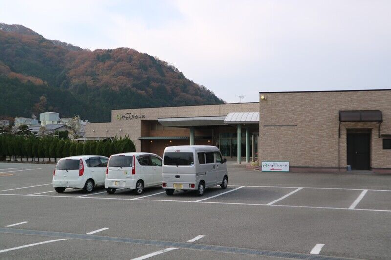 やすらぎホール新見 外観３