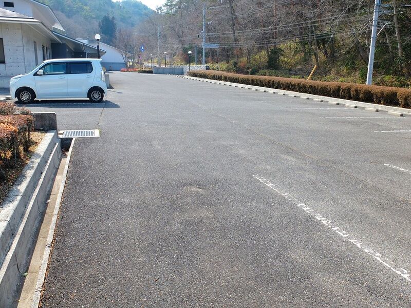 神石高原町斎場やすらぎ苑 駐車場2