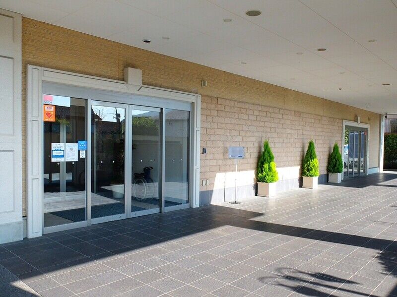 玉泉院　五日市会館 入口
