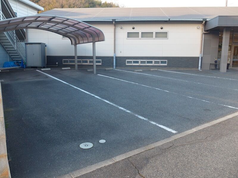 タウンホール高揚 駐車場