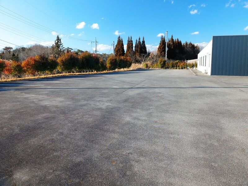 火葬場やすらぎ苑 駐車場2