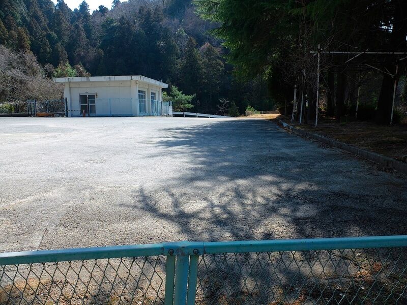 三原市斎場 駐車場1