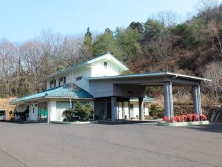 三次市甲奴斎場紅梅苑