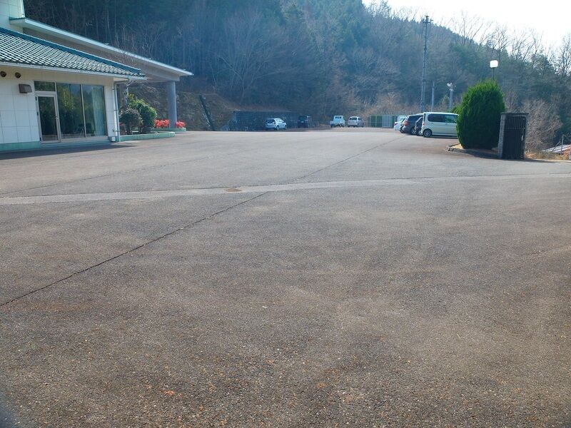 三次市甲奴斎場紅梅苑 駐車場