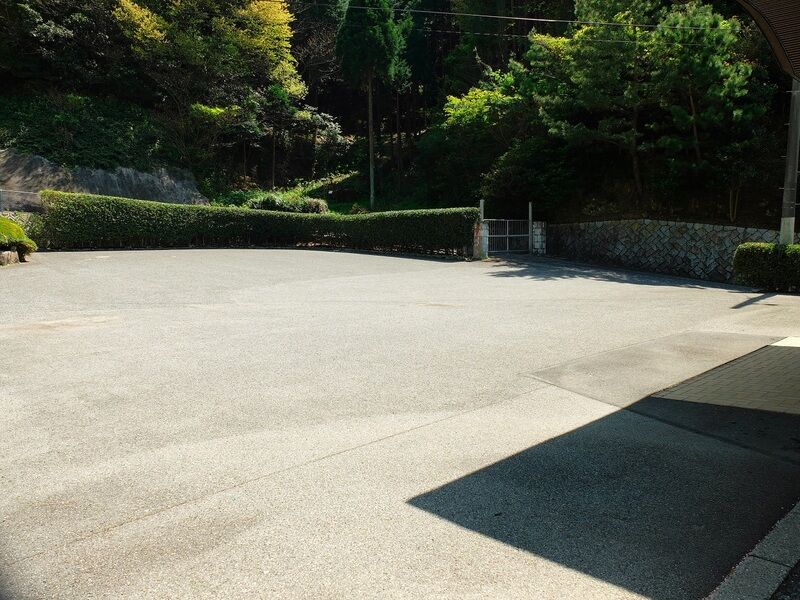 福山市沼隈斎場 駐車場