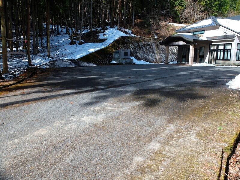 庄原市高野斎場 駐車場