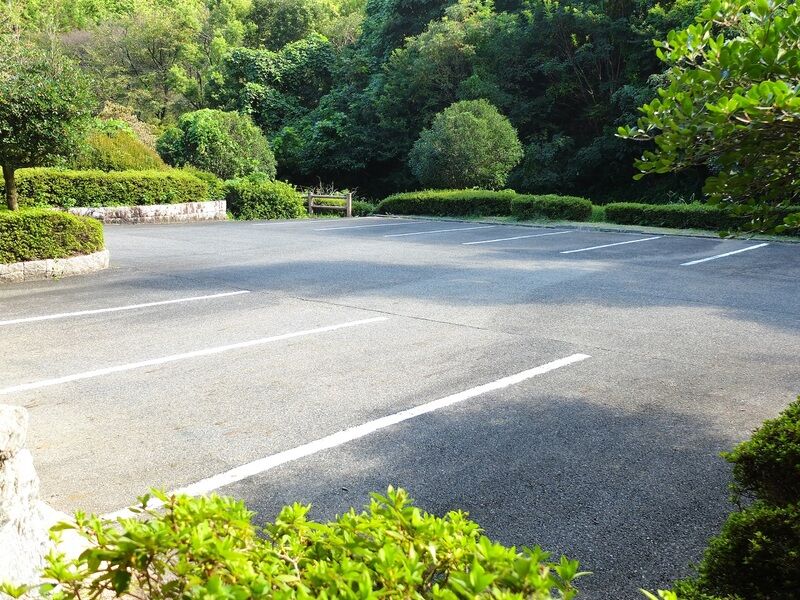 琴浦町営斎場 駐車場