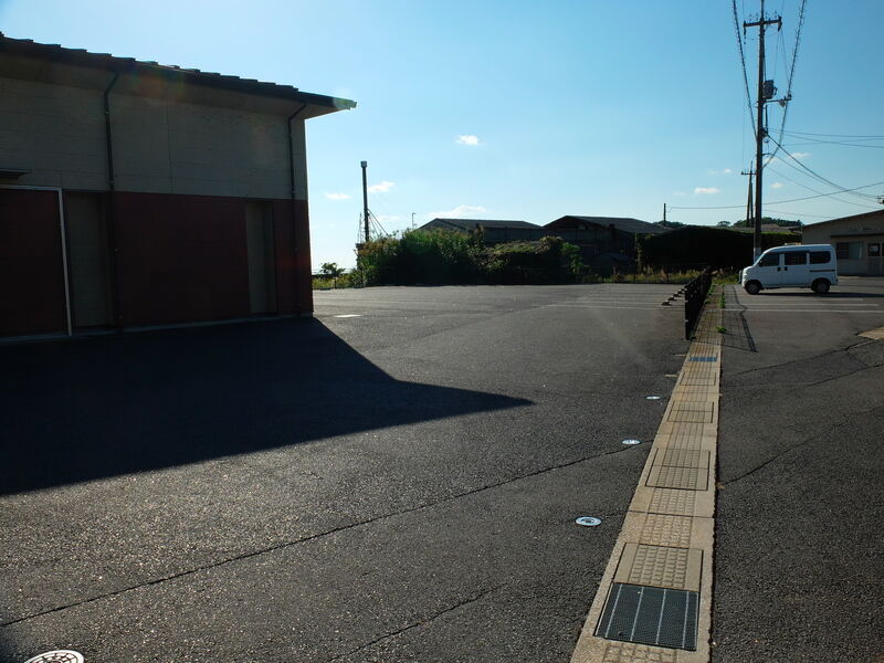 虹のホール こほく 駐車場2