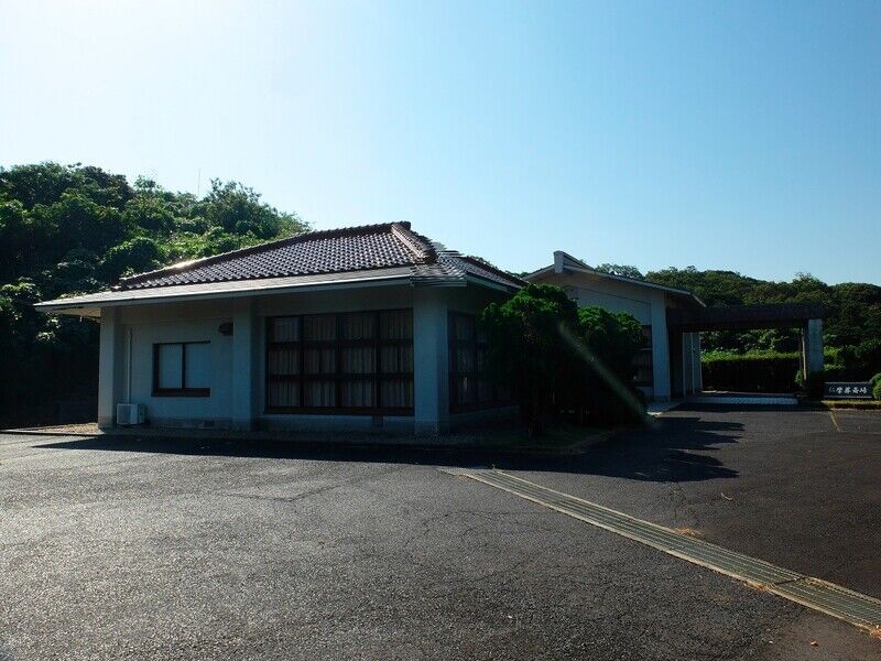 仁摩葬斎場 外観