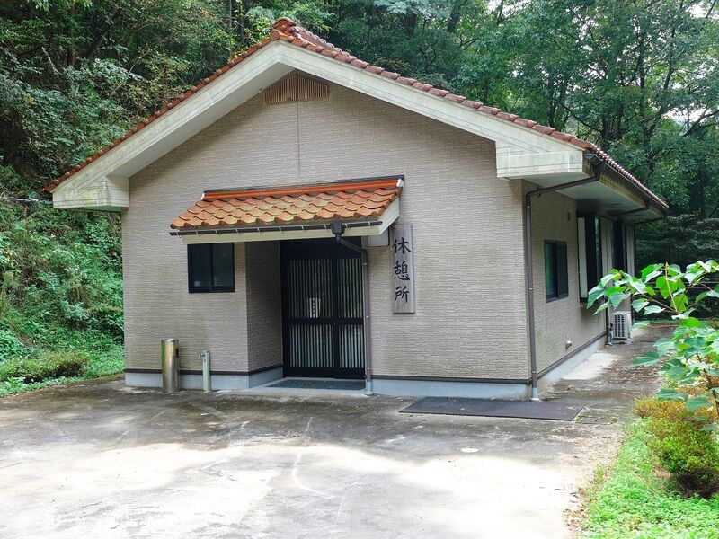 浜田市旭火葬場 外観2