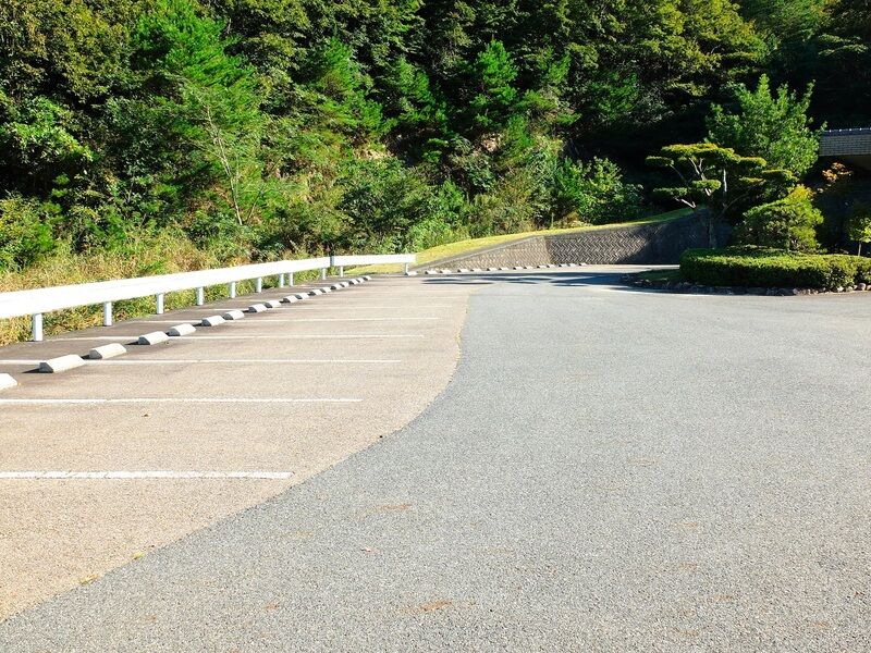 吉賀町斎場 駐車場1