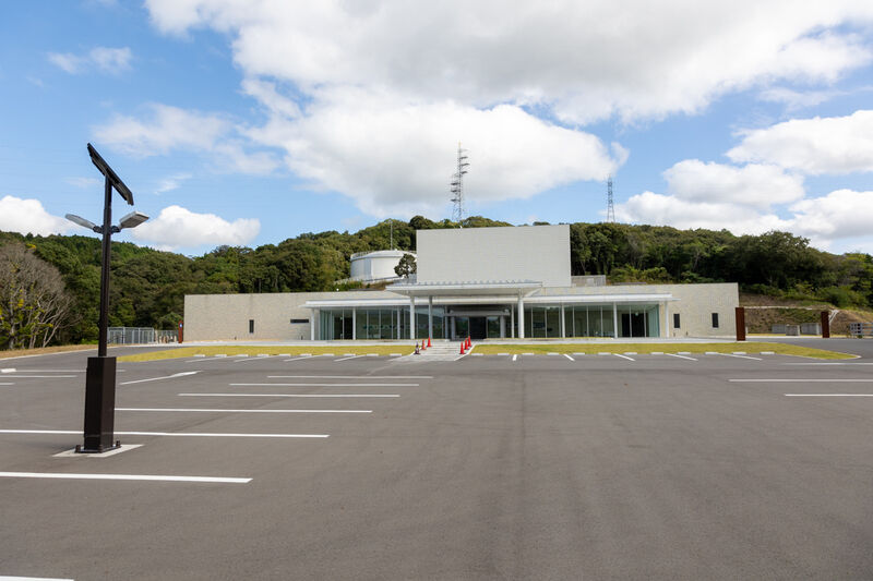 山陽小野田市斎場 駐車場 (1)
