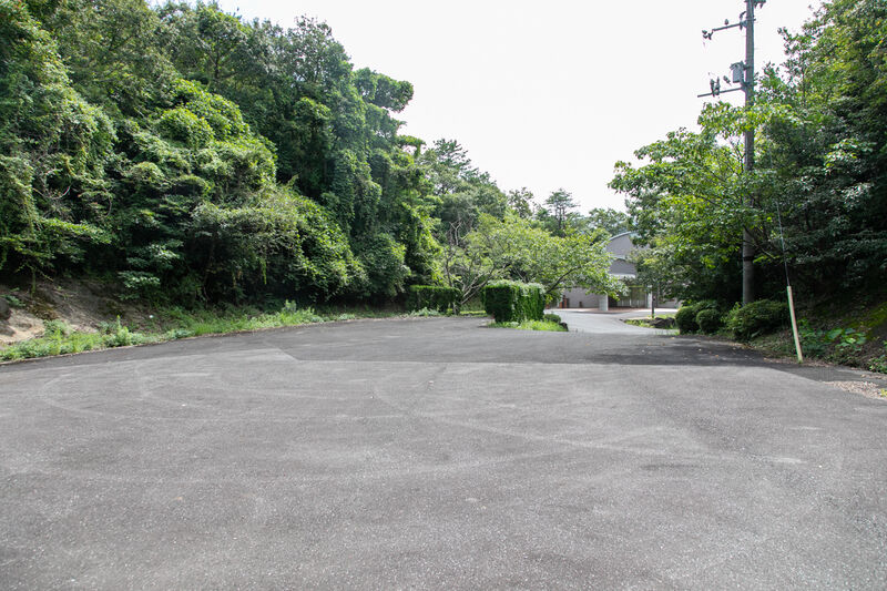 須佐火葬場 駐車場